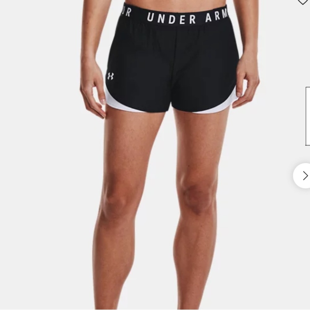 UNDER ARMOUR black loose fit shorts